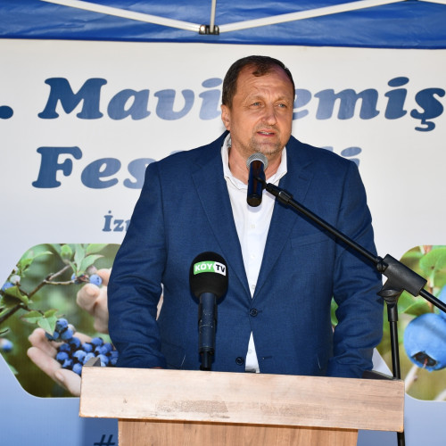 İZNİK MAVİYEMİŞ FESTİVALİ’NE YOĞUN İLGİ