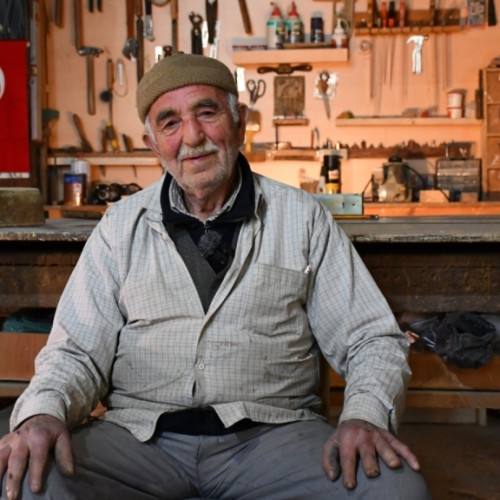 YARIM ASIRDIR AHŞABA HAYAT VERİYOR