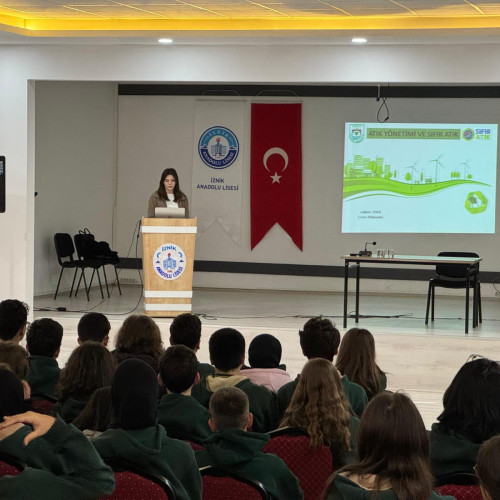 İznik Belediyesi’nden Gençlere Çevre Bilinci Seminerleri Başladı