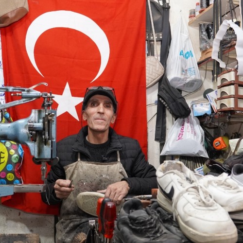 40 Yıldır Ayakkabılara Can Veriyor