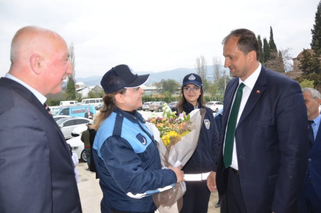 İZNİK BELEDİYESİ’NDE BAŞKAN USTA GÖREVİ DEVRALDI