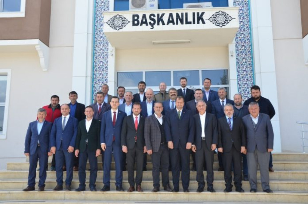 MİLLETVEKİLLERİ VE İL BAŞKANI’NDAN USTA’YA ZİYARET