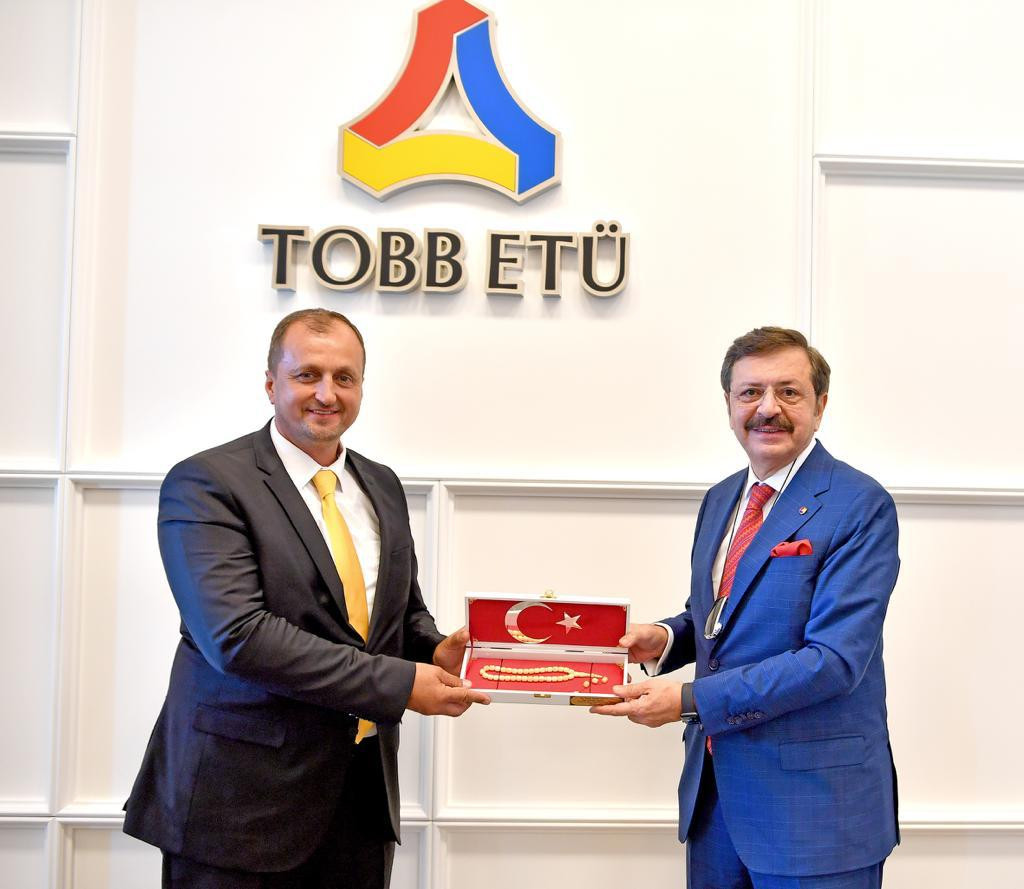 TOBB BAŞKANI’NDAN İZNİK’E OKUL SÖZÜ