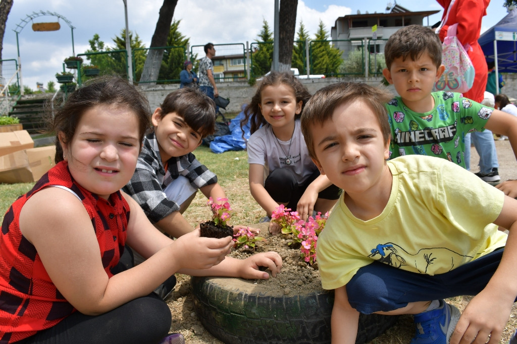 İZNİKLİ MİNİKLER ÇEVRE HAFTASINI KUTLADI