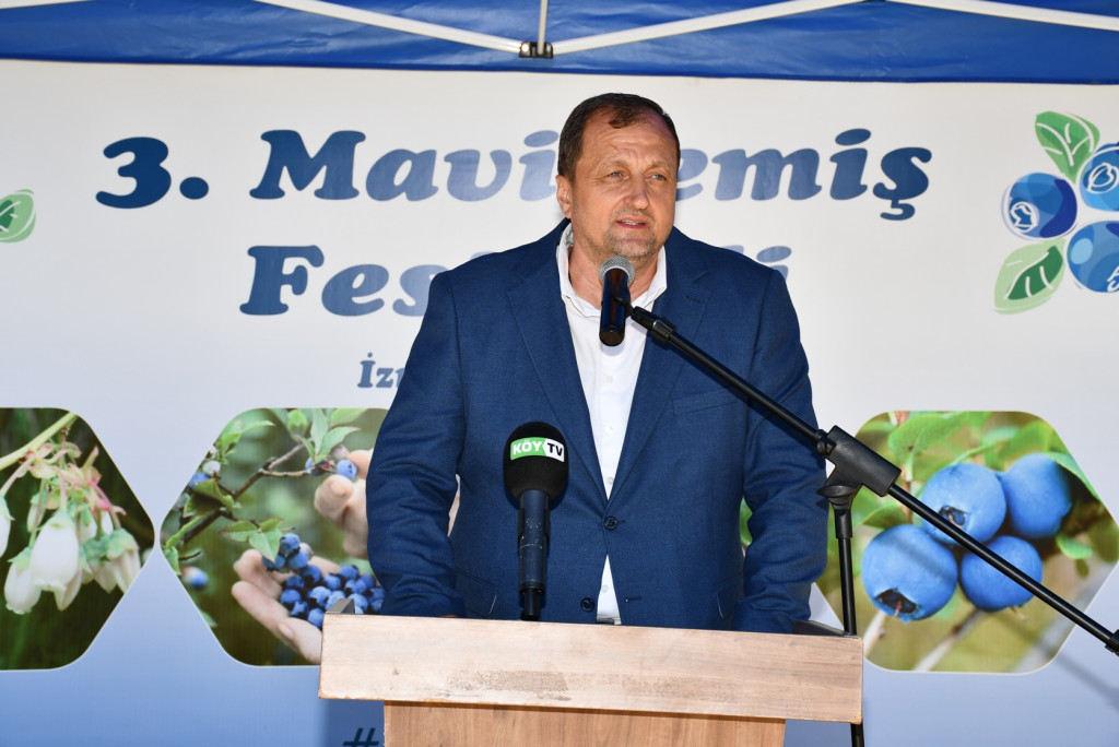 İZNİK MAVİYEMİŞ FESTİVALİ’NE YOĞUN İLGİ