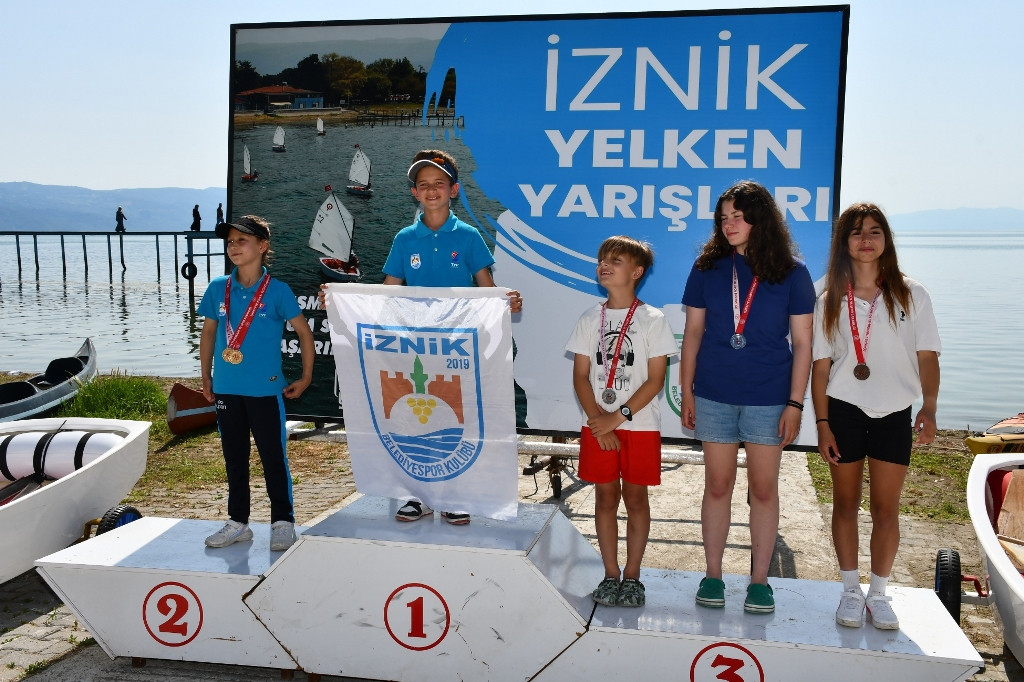 İZNİK GÖLÜ’NDE MADALYALAR SAHİPLERİNİ BULDU