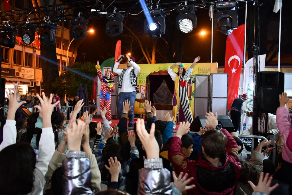 İZNİKLİ MİNİKLER ESKİ RAMAZANLARI YAŞIYOR