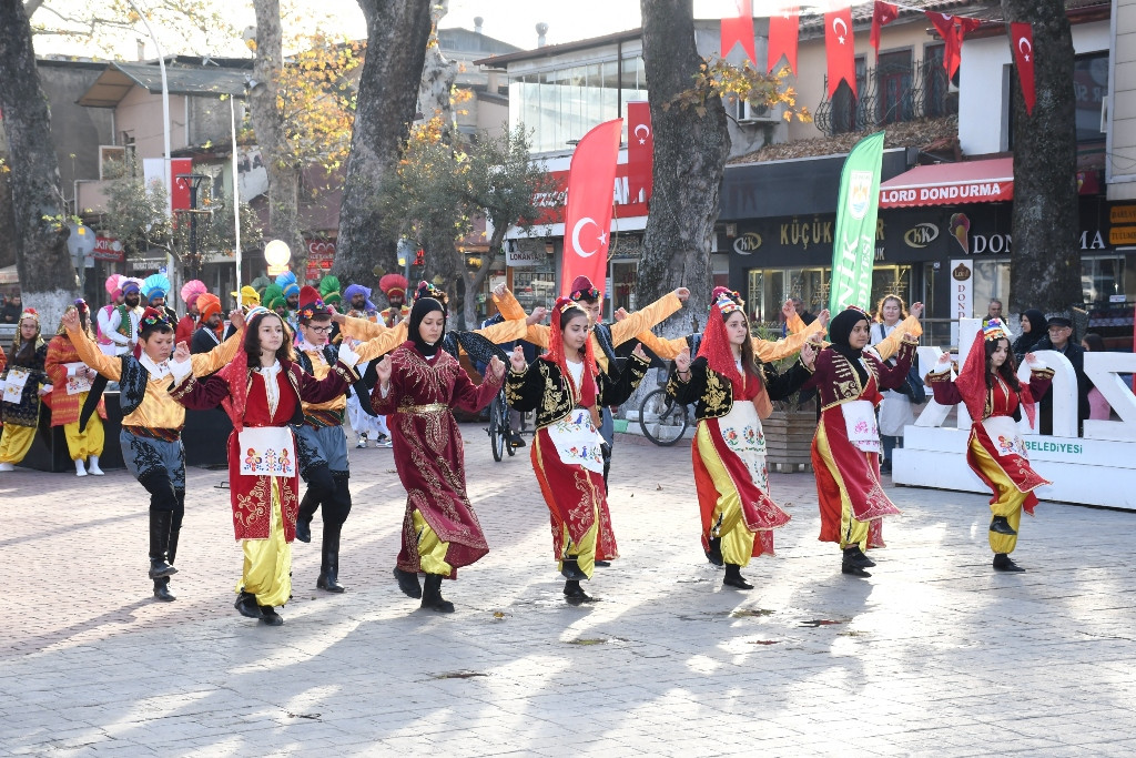 İZNİK’İN KURTULUŞU’NUN 102.YIL DÖNÜMÜ KUTLANDI