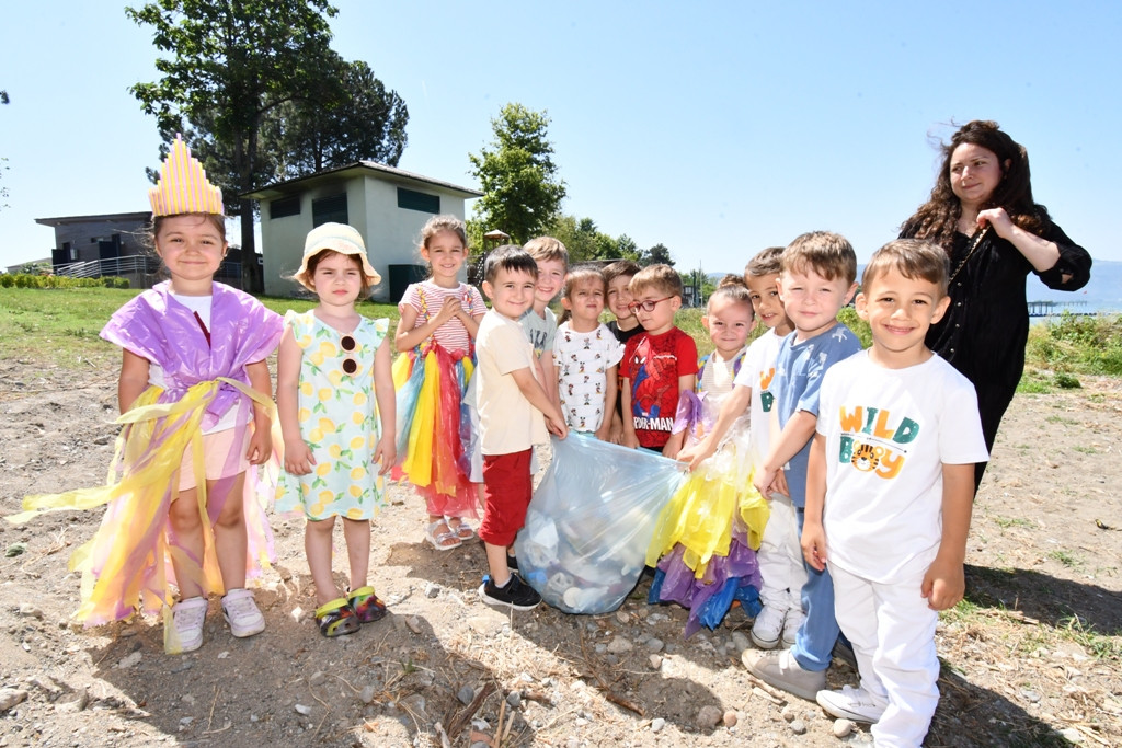 İznik Belediyesi Çevre Haftası Etkinliği Düzenledi